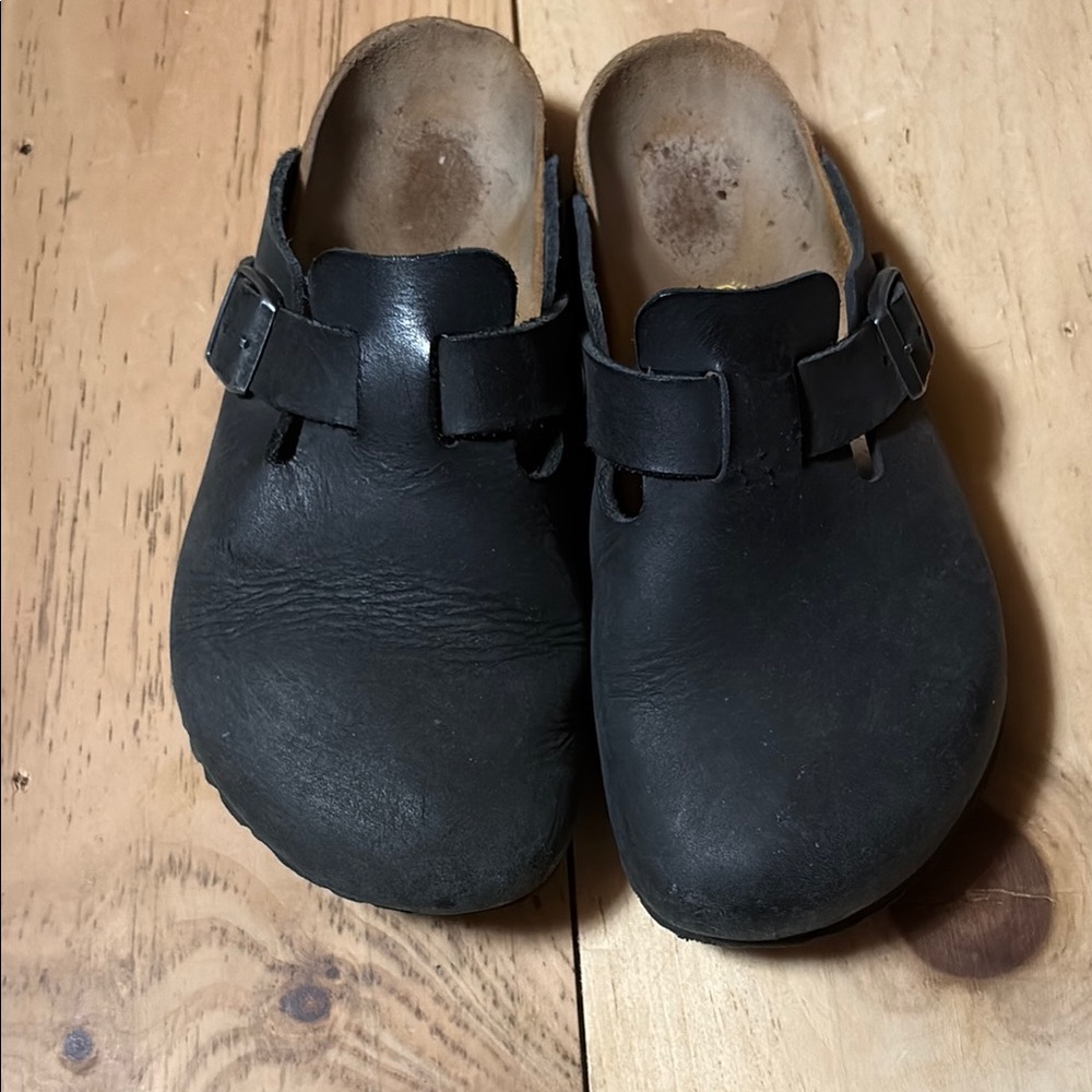 Black Birkenstock Boston Leather Clogs